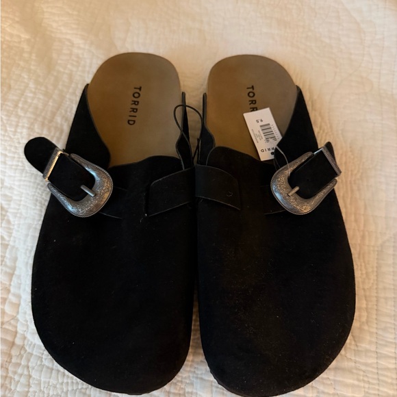 Torrid Black Buckle slide on clogs NWT 9.5 - Picture 2 of 5